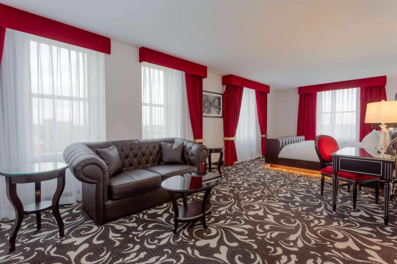 Hotel Retlaw, Trademark Collection By Wyndham Фон Дю Лак Екстериор снимка